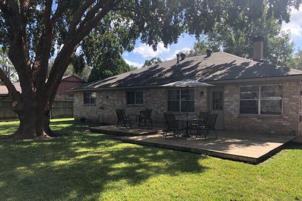Front Yard of Senior Living Residence in Houston, Texas